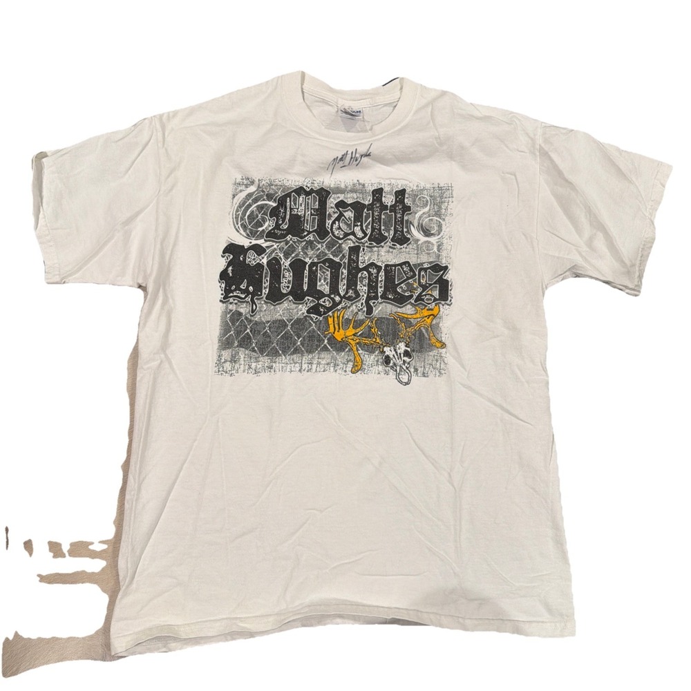 UFC MMA fighter matt hughes signed Vtg Gildan T-shirt Men's Large